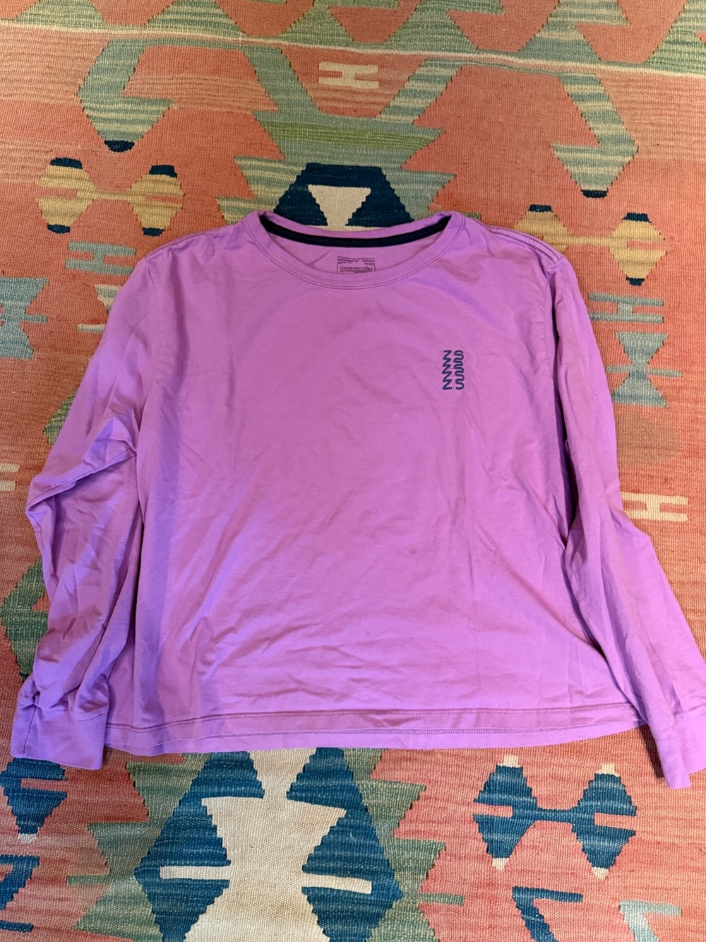 Patagonia women’s longsleeve - 100% cotton